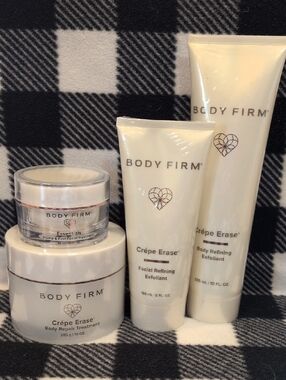 Body Firm Crêpe Erase Skincare Set - White